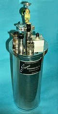 Down looking Detector Cooling Dewar
